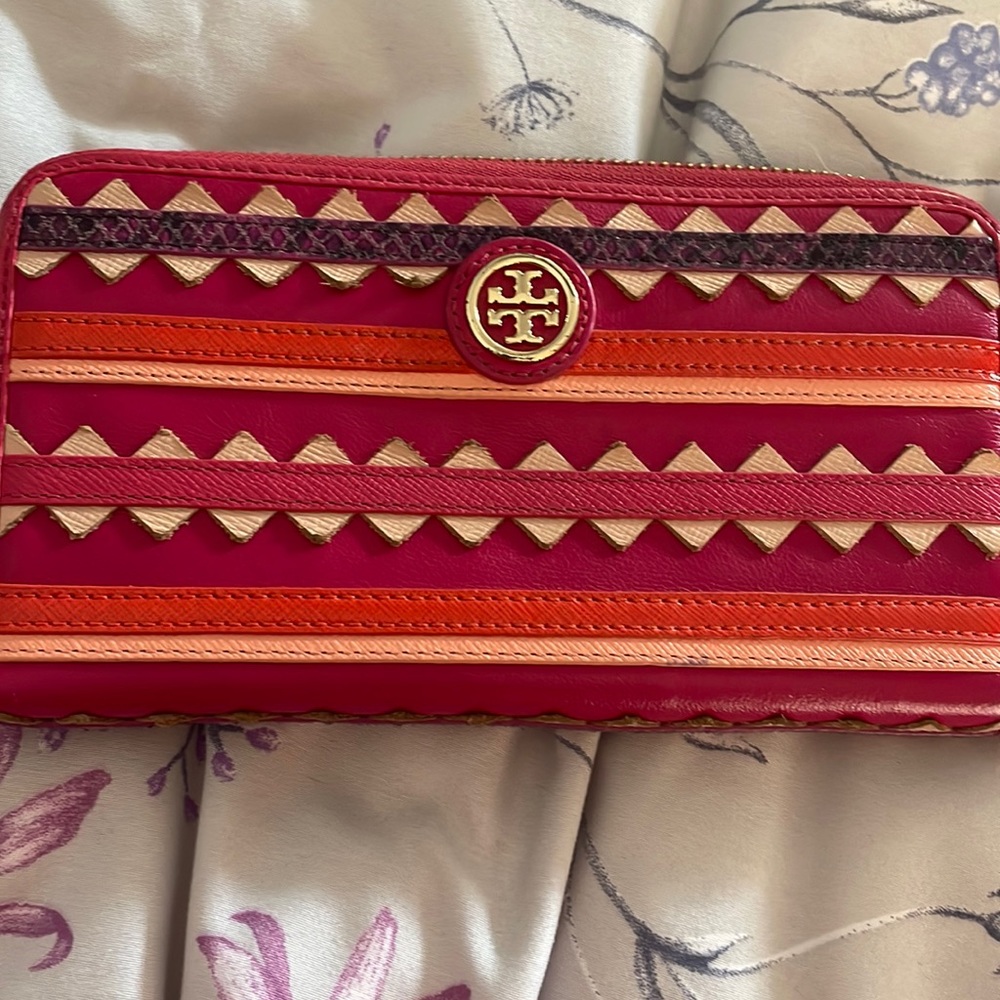 Tory Burch wallet